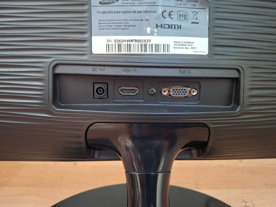 Monitor Samsung S22D300