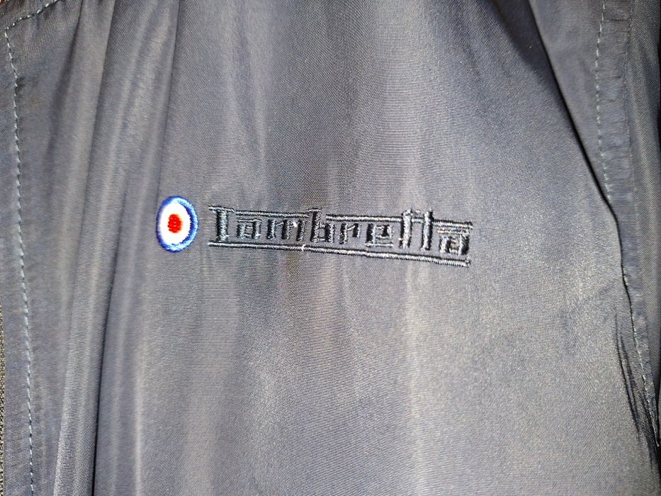 Casaco marca Lambretta