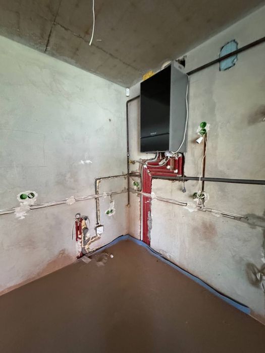 Продаж котеджу з частковим ремонтом 154 м.кв., вул. В. Івасюка