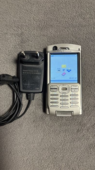 Sony ericson P990i