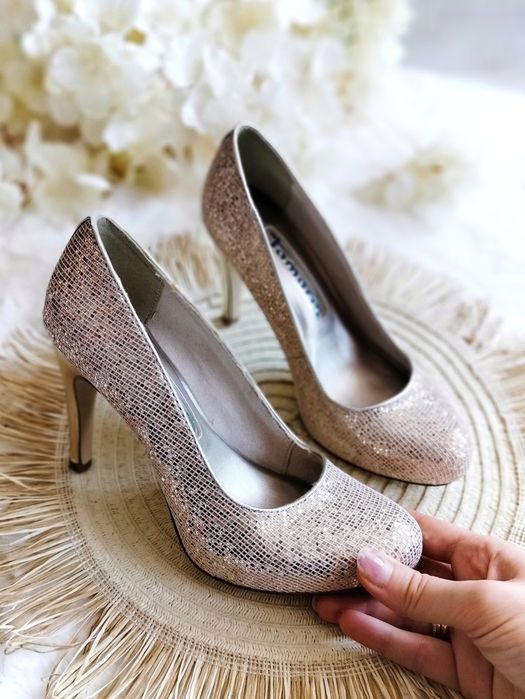 Nowe złote brokatowe buty na obcasie czółenka szpilki Tamaris 36