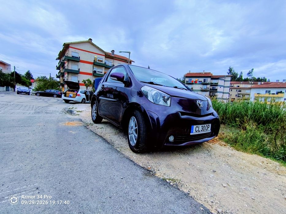 Toyota IQ impecável automático