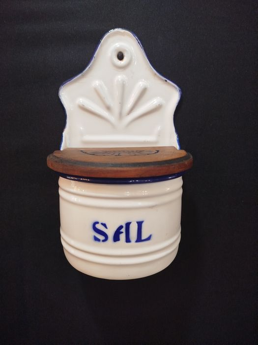 Saleiro em Esmalte