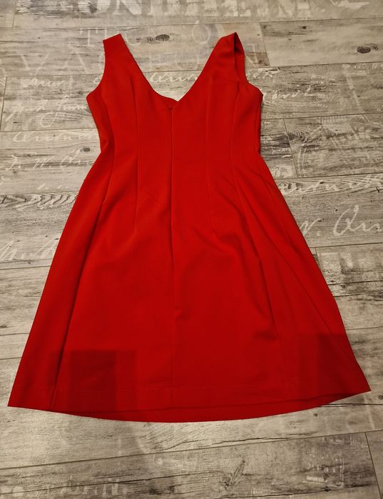 Sukienka czerwona r.40