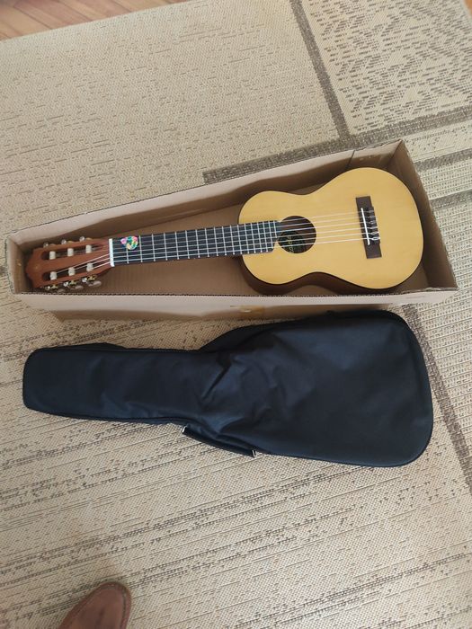 Guitarra acústica Guitalele