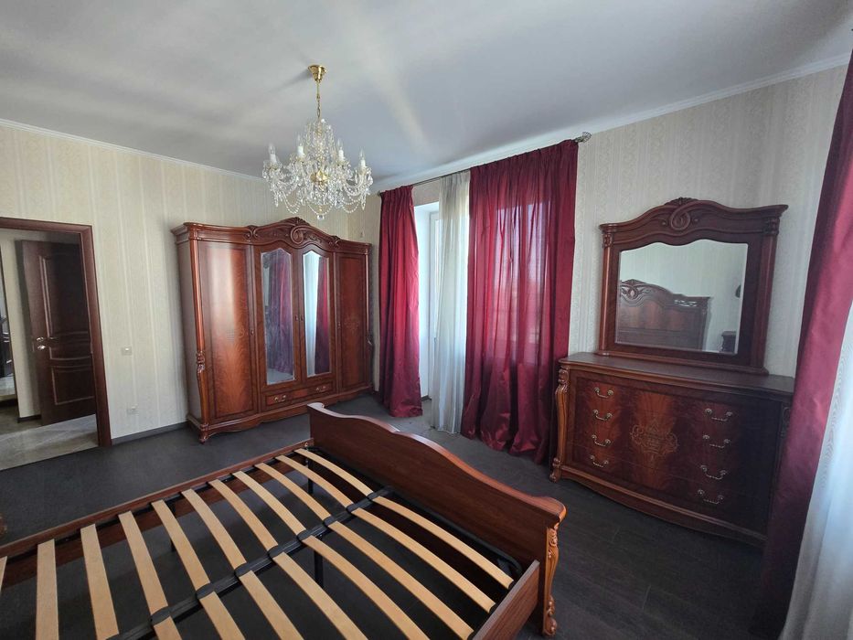 Оренда 3-кімнатної квартири по вул. Січневих Стрільців (Артема) 52А