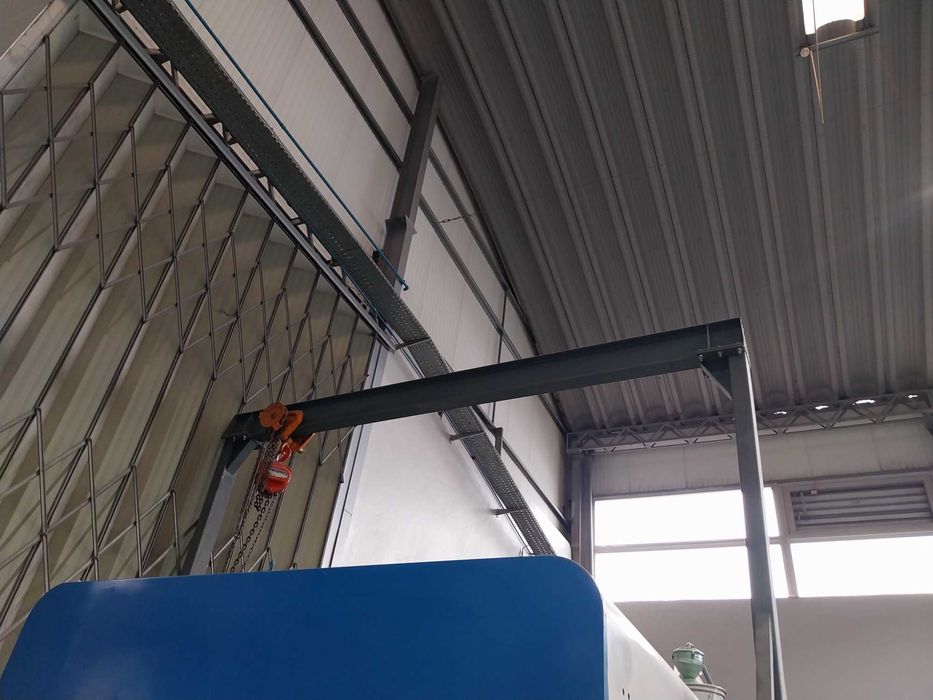 Pórtico com Cadernal Manual 2 Toneladas – Como Novo!