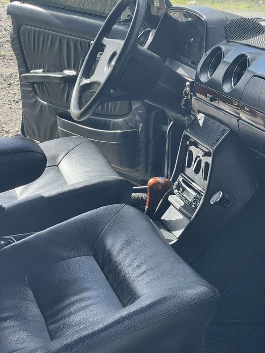 Продаж мерседес 123 автомат.Обмін ціна 2000