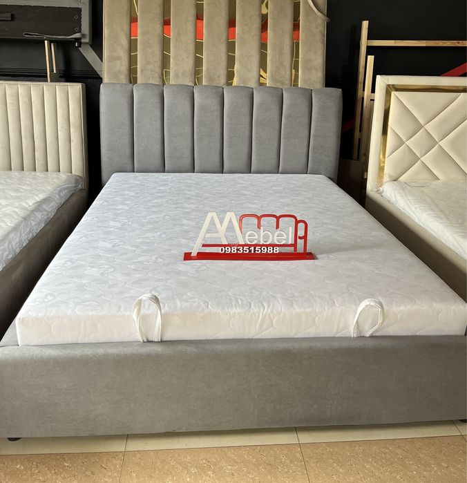 Ліжко двохспальне 160*200 з матрацом