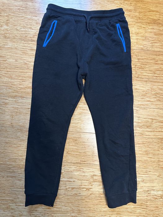 Czarne dresy reseved 164 cm
