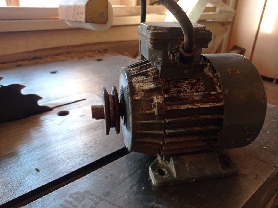 Silnik elektryczny 220/380V, 0,55Kw, 1400 obr