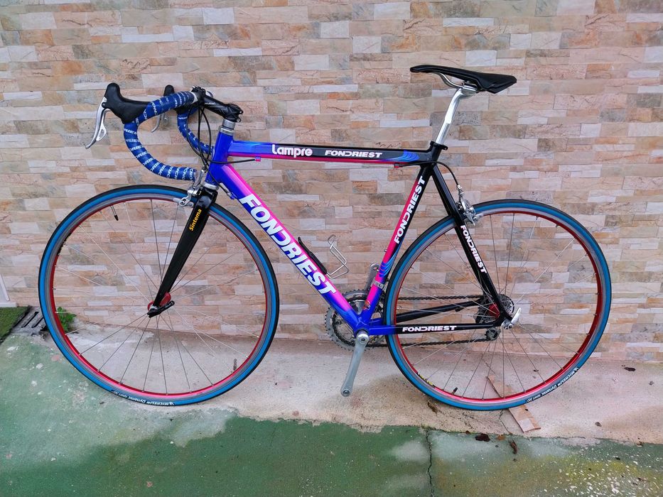 Bicicleta de estrada Fondriest edição Lampre Daikin