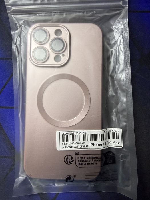 Чохол Guees на Iphone 14 Pro Max