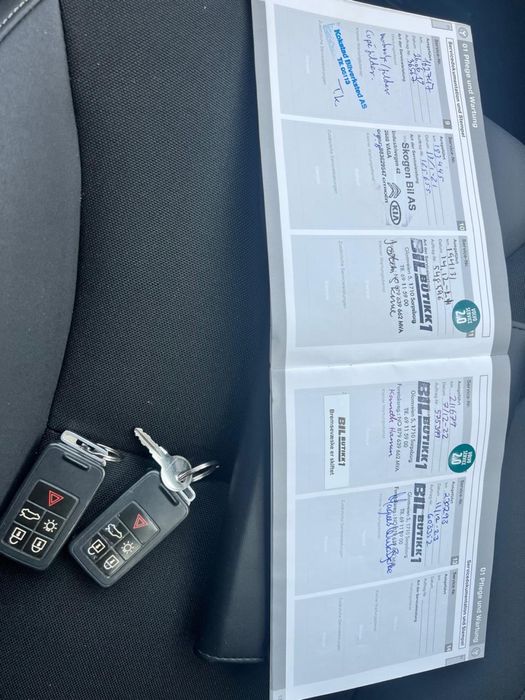 Автомобіль Вольво Volvo XC60 2010