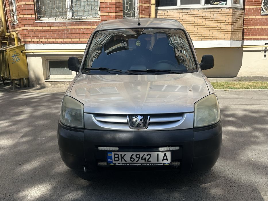 Продажться пежо партнер