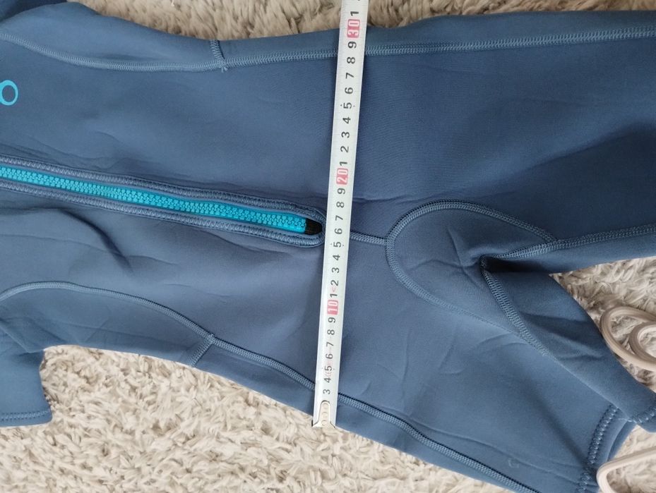 Pianka do pływania dla dziecka 7 lat Decathlon basen