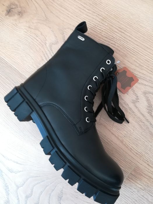 Buty Botki ze skóry naturalnej. Nowe!