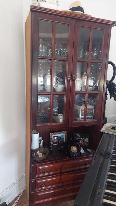 Moveis antigo de madeira