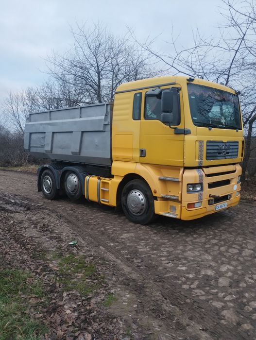 Автомобіль МАН самоскид