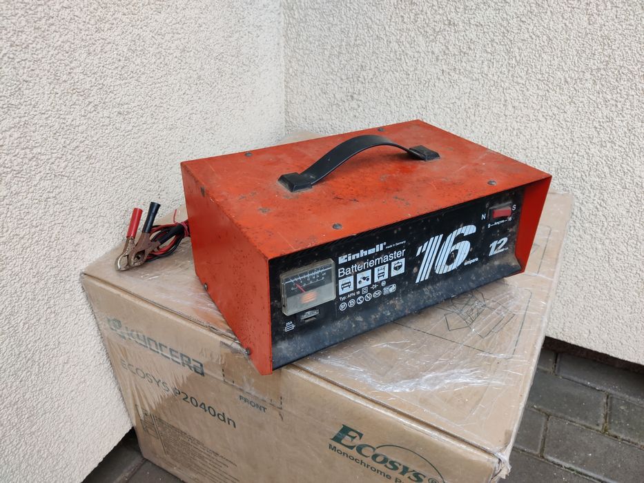 Зарядне Einhell з Німеччини