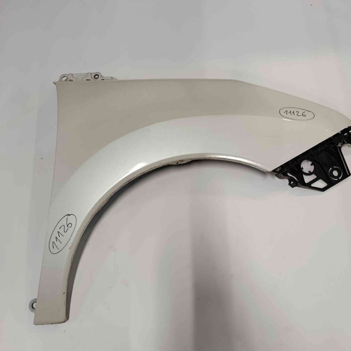 Guarda-lamas direito PEUGEOT 3008 I (0U_)
