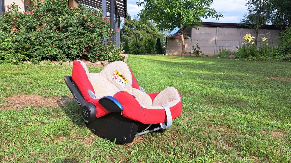 Fotelik nosidełko Maxi Cosi