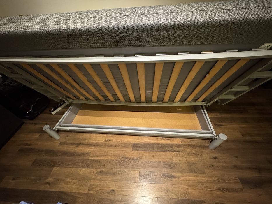 Rozkładana sofa / kanapa do spania + pokrowiec IKEA