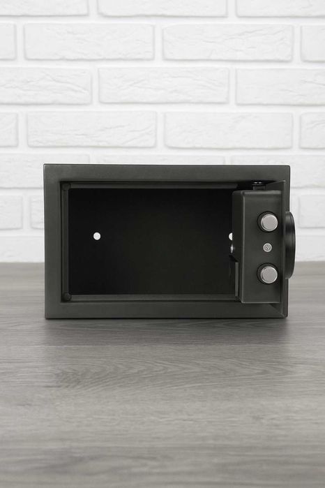 Sejf domowy na szyfr z kluczem metalowy na dokumenty LED do montażu XL