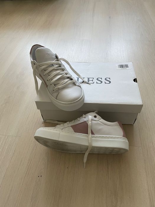 Sneakersy Guess 38 oryginalne