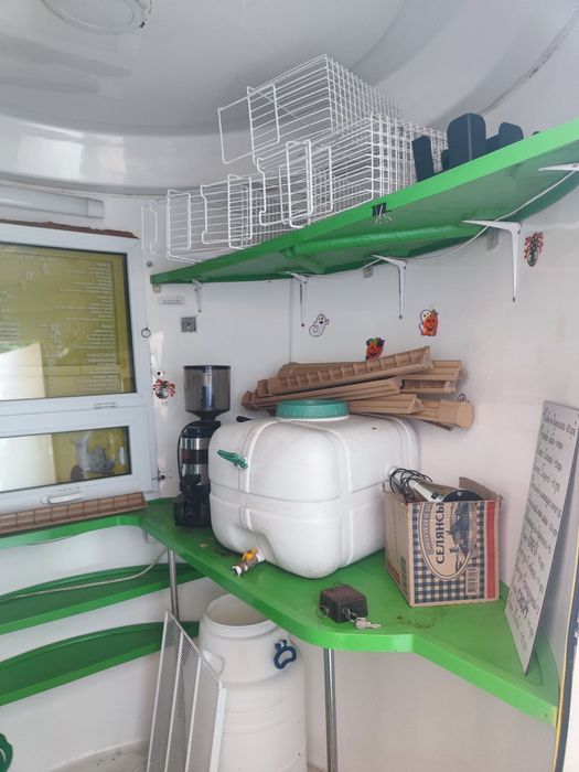 Маф, кіоск   у вигляді стакану