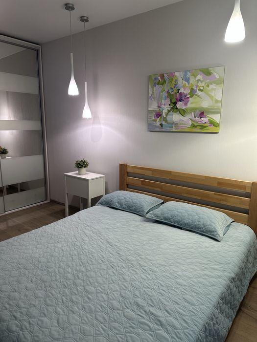 2- к квартира  68 кв м від господаря