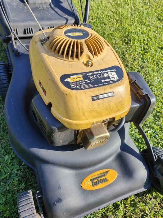 Kosiarka spalinowa z napędem