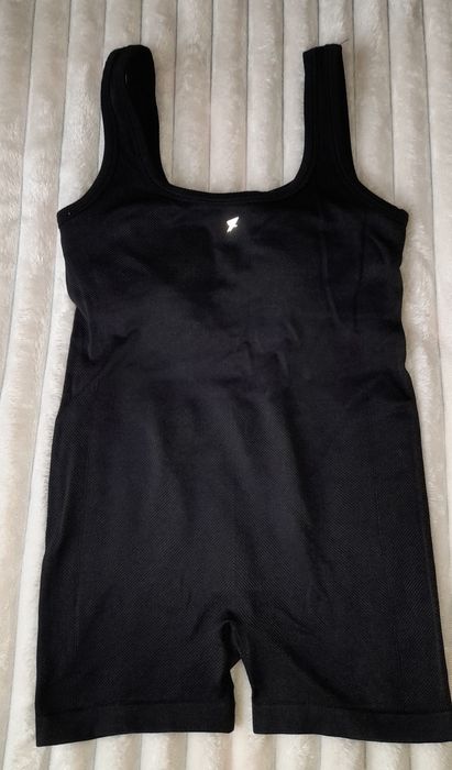 Комбінезон для спорту розмір M