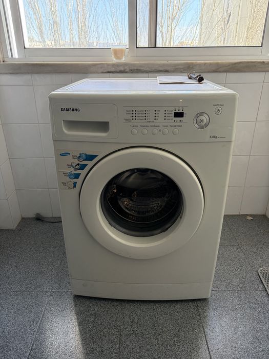 Máquina de Lavar Roupa Samsung WF7600NAW 6KG