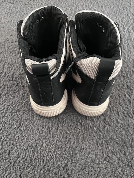 Snakersy damskie Sinsay