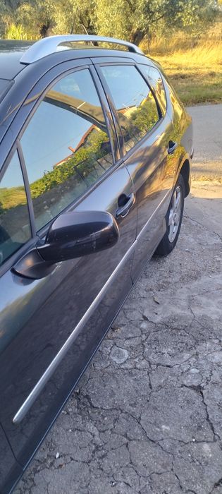 Peugeot 407 SW     preta