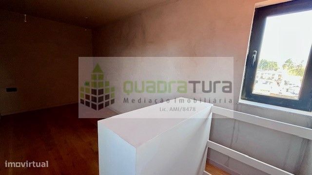 ESTÚDIO | C/ Mezzanine e Varanda | BONFIM