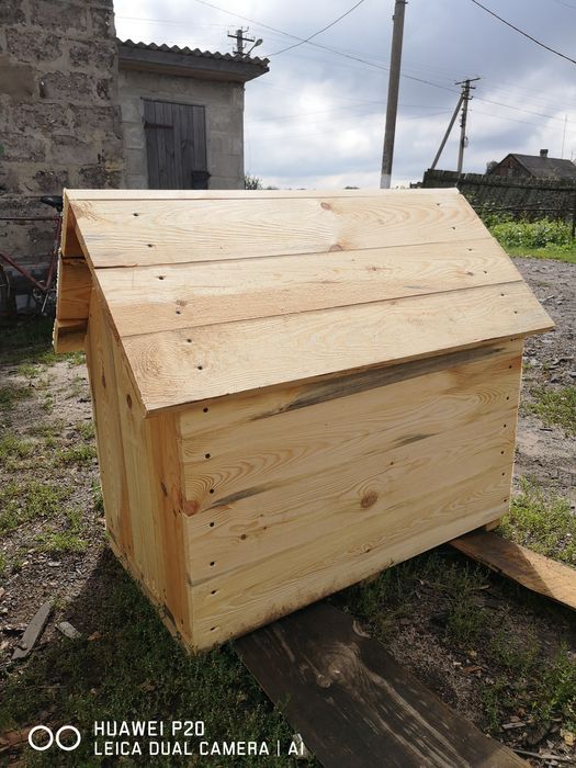 Будка для собаки.