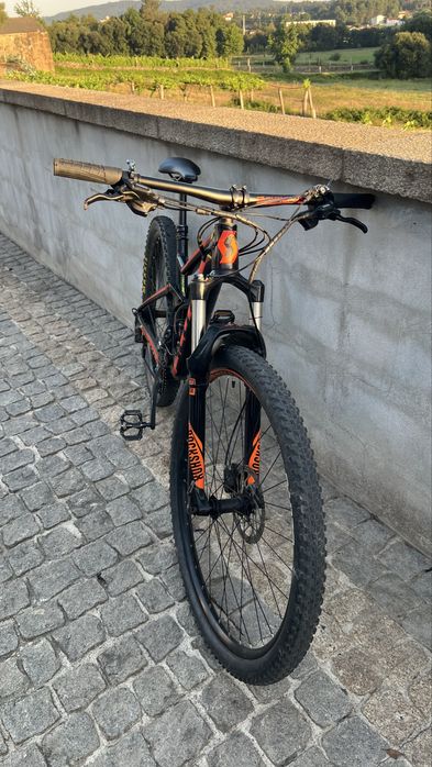 Scott Spark 960 (Roda 29) – Bicicleta Dupla Suspensão – Como Nova