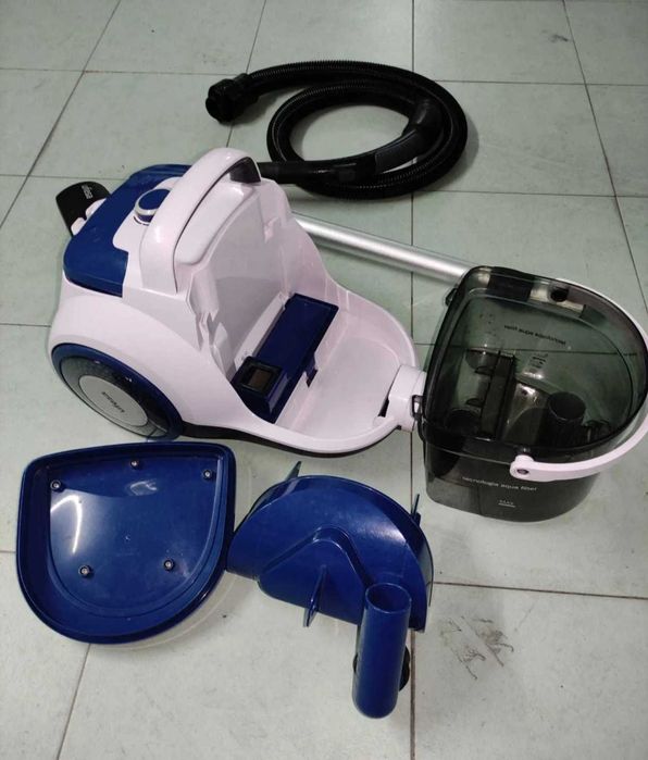 Aspirador água Ufesa AP5150