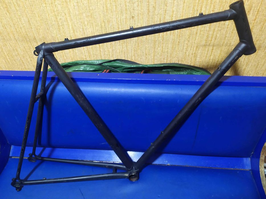 Рама 28, шоссейная стальная