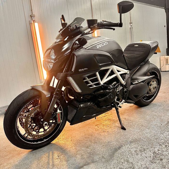 Ducati Diavel AMG N. 247
