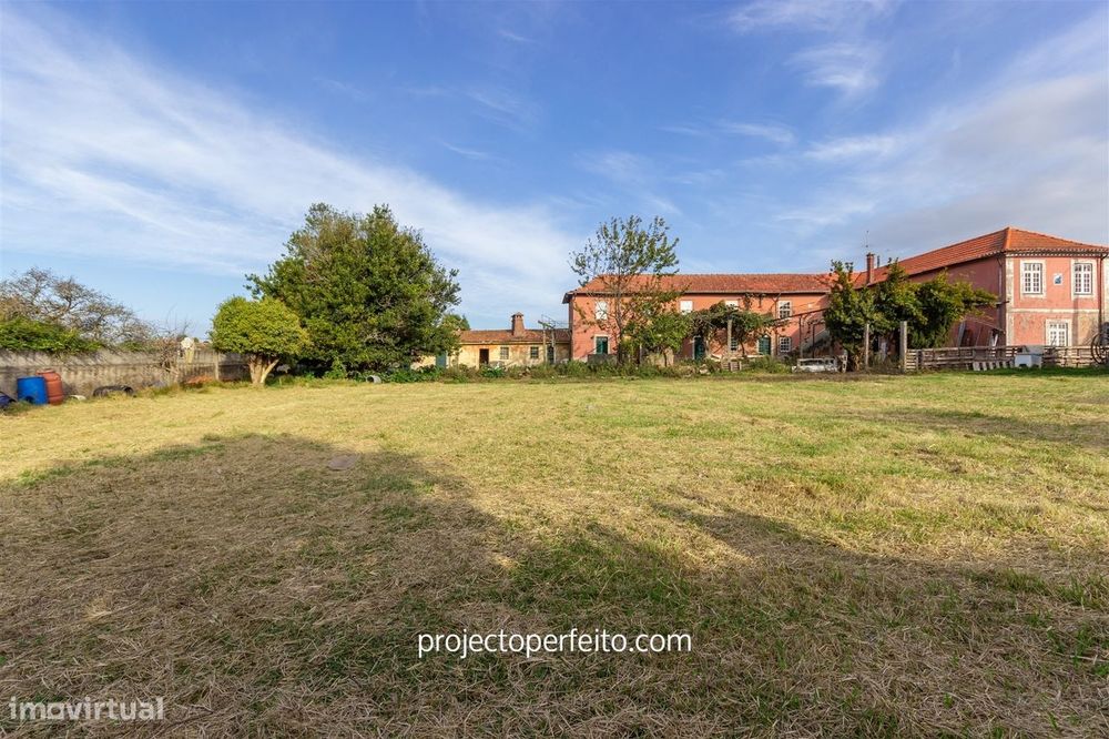 Detached T8 House for Sale in Serzedo and Perosinho, Vila Nova de Gaia