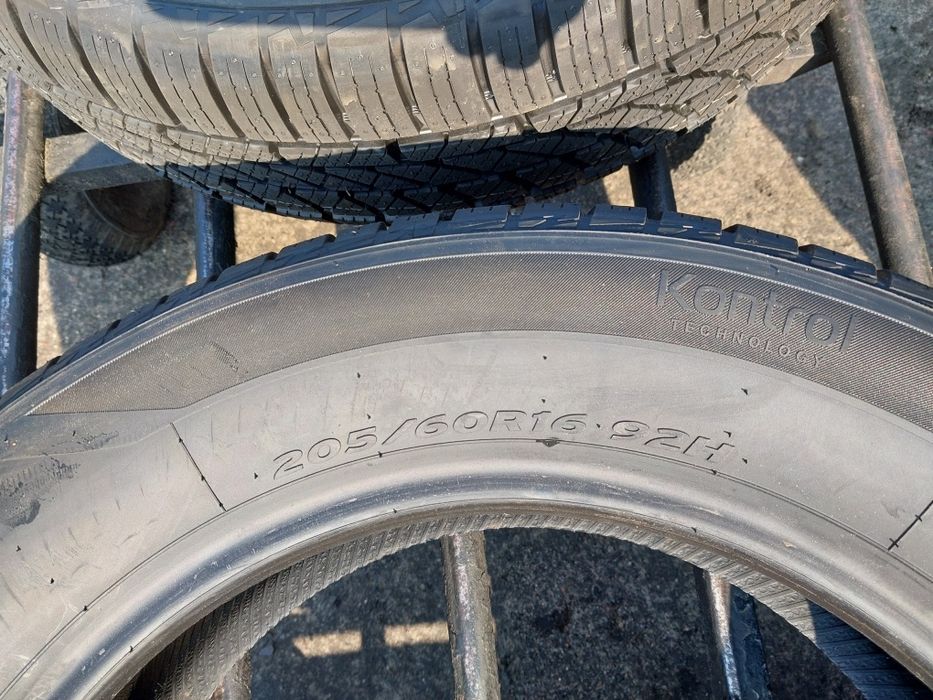 Opony caloroczne 205.60.16 Hankook Nowe