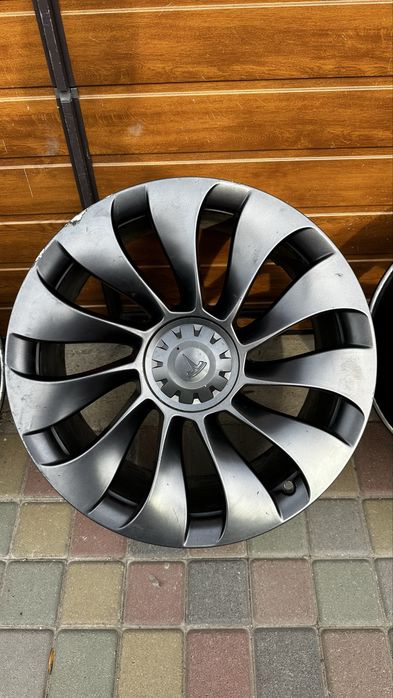 диски tesla model y r21