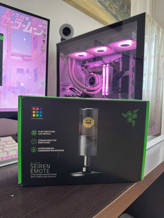Microfone Razer Seiren Emote