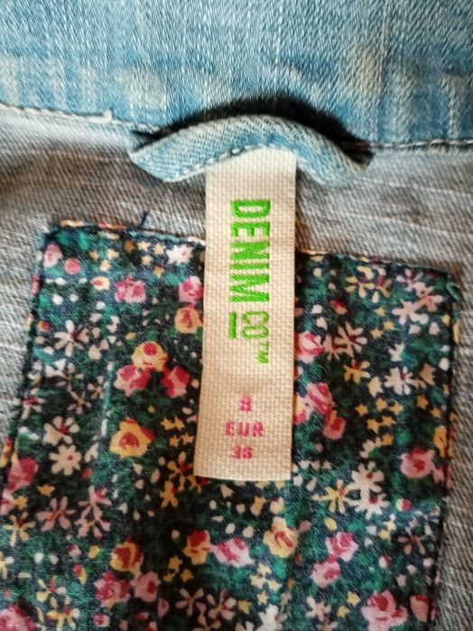 Жилетка джинсовая DENIM   р. 8 (36) СТОК