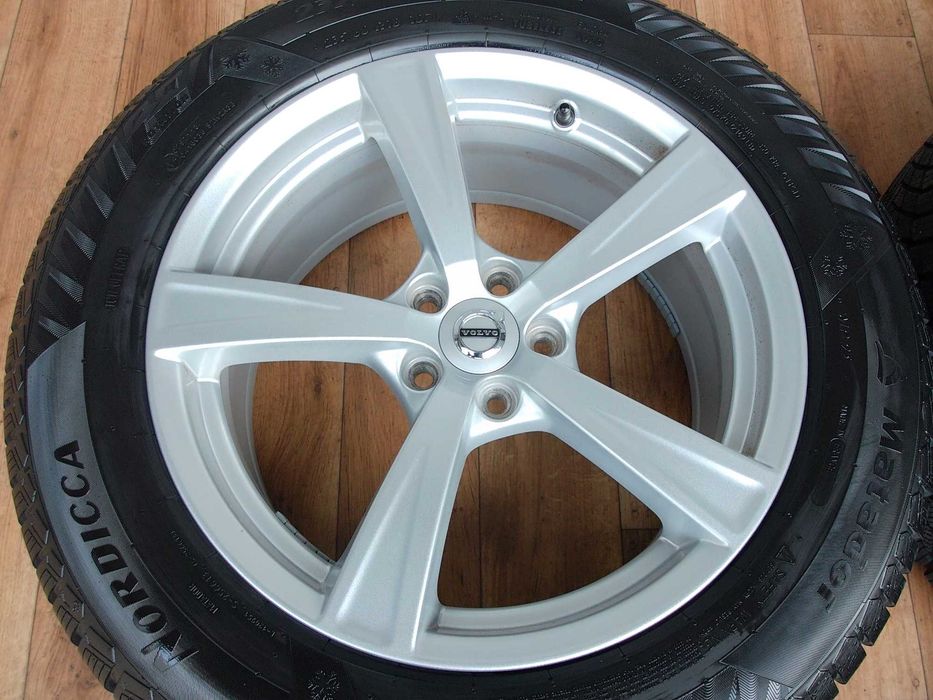 Felgi Volvo V40 S40 V60 S60 V90 S90 XC40 XC60 18 5x108 ET 42,5 jak nowe