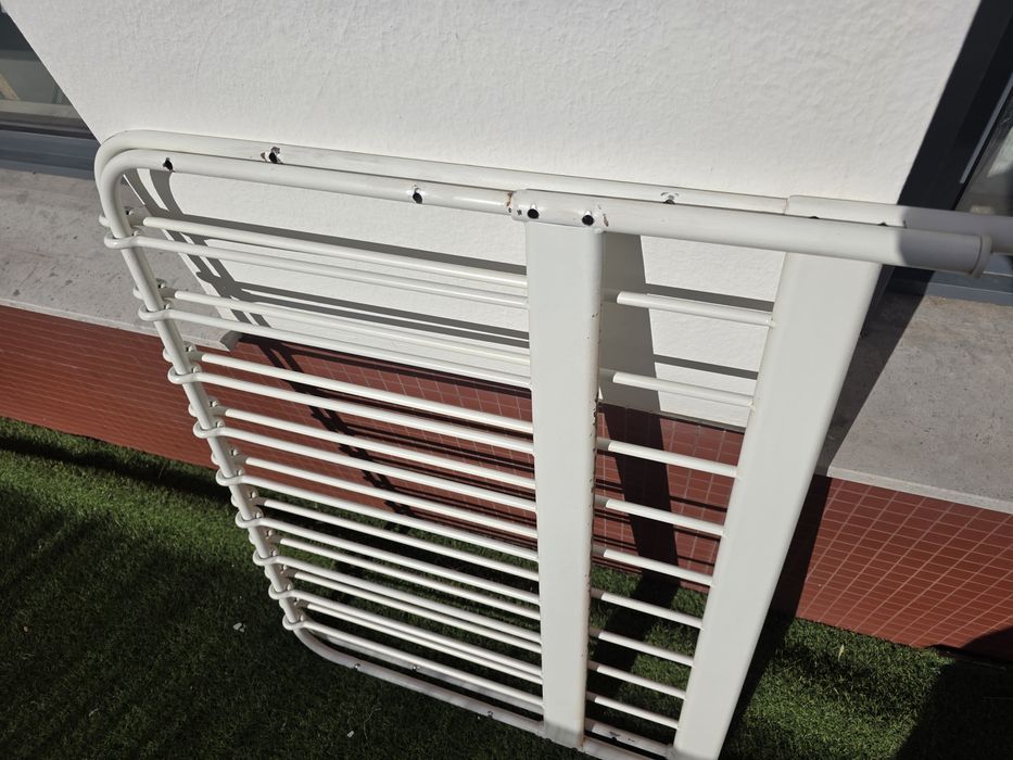 Cama Minnen ikea + estrado + colchão