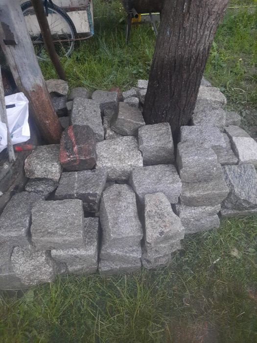 Ķamień łupany granit 20×20